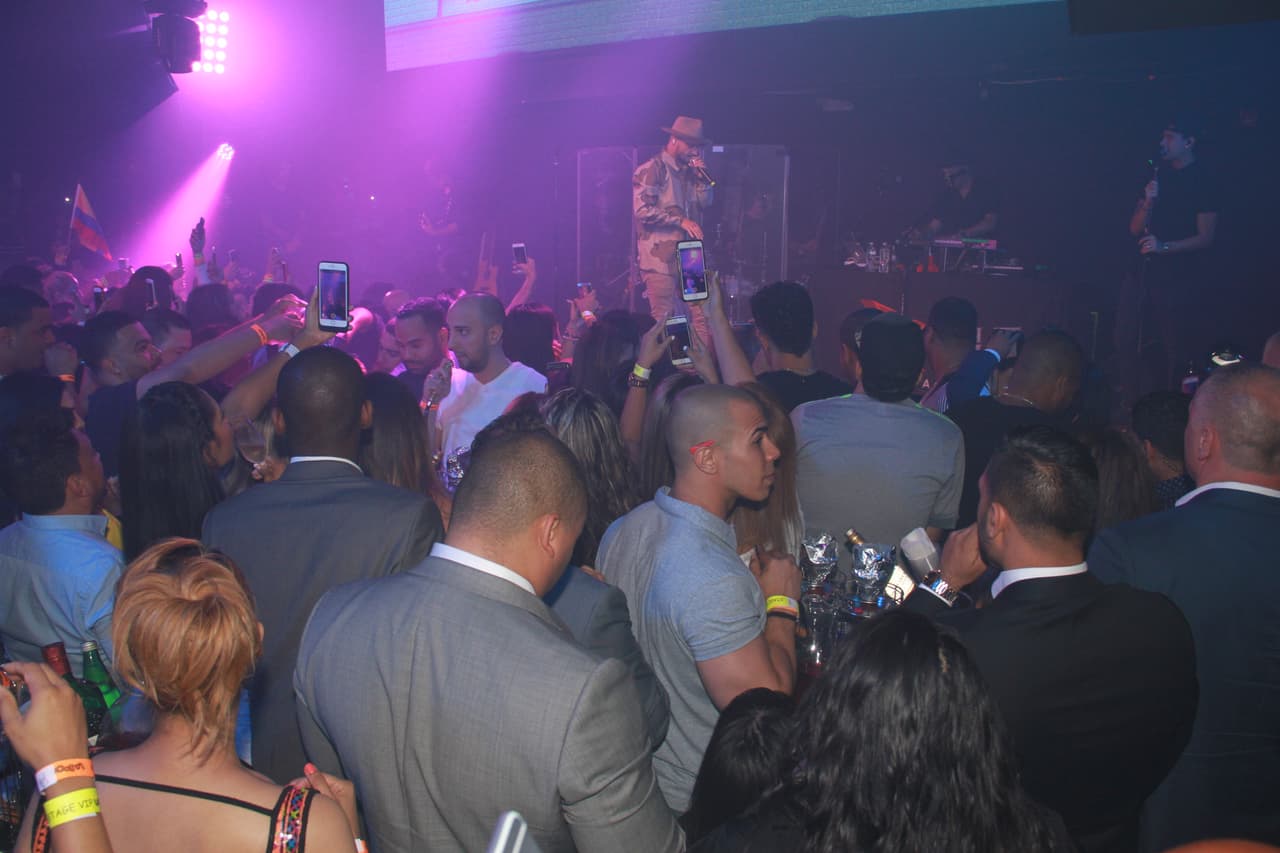 ¡De colombia pal' mundo! Los éxitos de Maluma retumbaron la gran manzana en el Borro Cassette Party de La X.