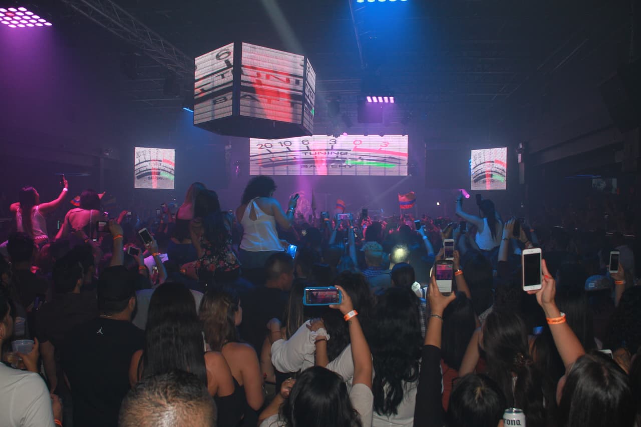 ¡De colombia pal' mundo! Los éxitos de Maluma retumbaron la gran manzana en el Borro Cassette Party de La X.