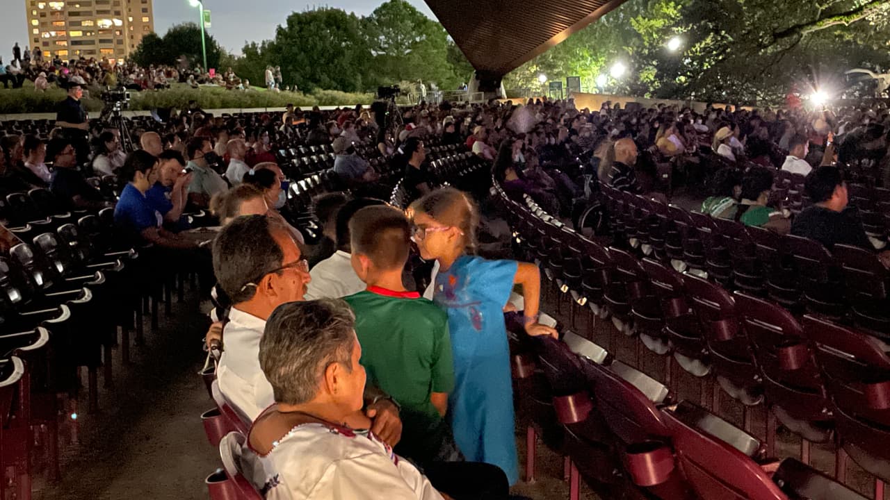 La fiesta mexicana estuvo de la mano con el buen tiempo de este miércoles en Houston.