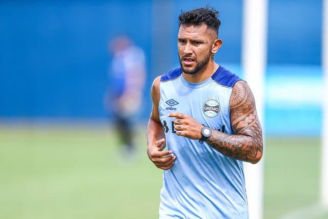 Walter Montoya llegó al Gremio y habló de su situación en Cruz Azul