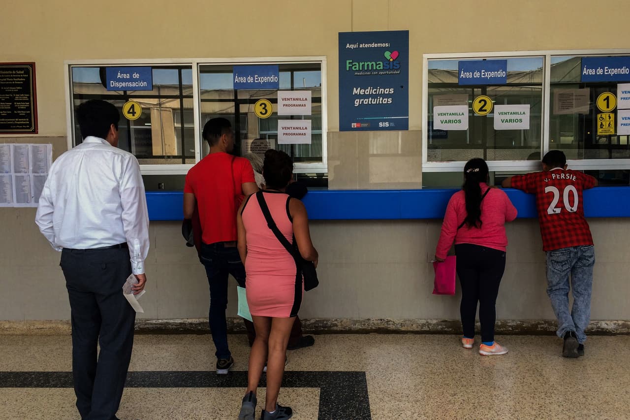 Los pacientes con VIH acuden a Perú por ser uno de los países que garantiza el tratamiento de forma gratuita.