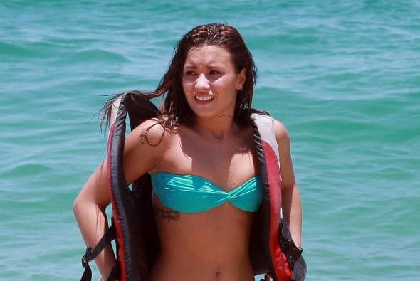 Siendo tan joven, Demi Lovato tiene que lidiar con la molesta celulitis en su cuerpo.