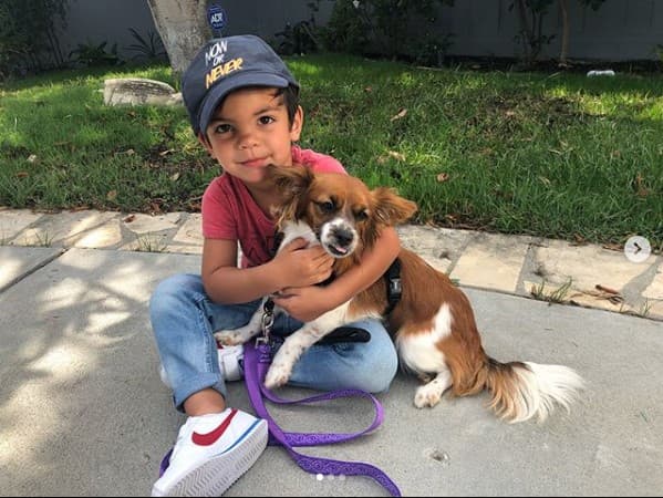 "Teníamos como unos cinco minutos o menos, Matteo volteó para atrás y me vio a mi directamente a los ojos y me dice: '¿qué estás haciendo aquí?, y yo le digo: '¿quieres que me vaya?' y me dice: 'sí, vete', y pues nos tuvimos que salir". 
<br>