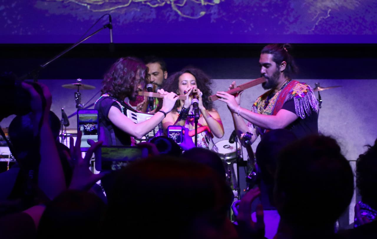 Pueden ver la entrevista completa con La Yegros en la página de
<a href="http://https://www.facebook.com/uforiamusic/videos/10153924127232750/"> Facebook de Uforia Music</a>.