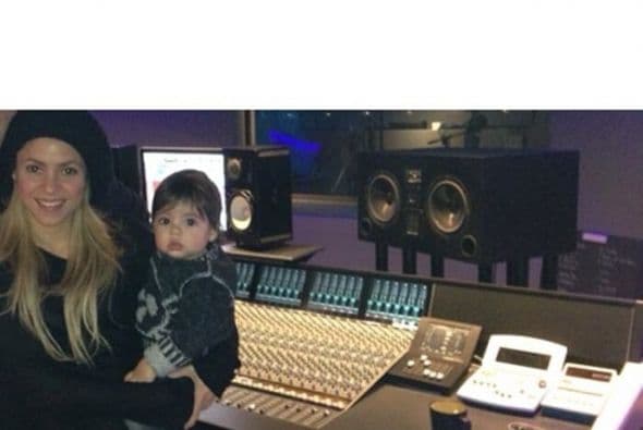 En el estudio de grabación.