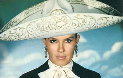 Lucha Villa es una de las cantantes más reconocidas en la historia del género ranchero. Su voz ha interpretado canciones de dos de los más grandes compositores de México: José Alfredo Jimenez y Juan Gabriel.