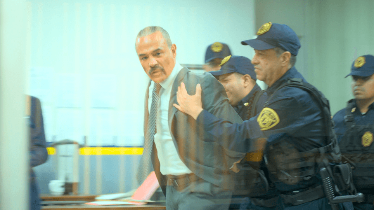 Gonzalo cae en la trampa de Victorio y es arrestado | Guardián De Mi Vida | Capítulo 67