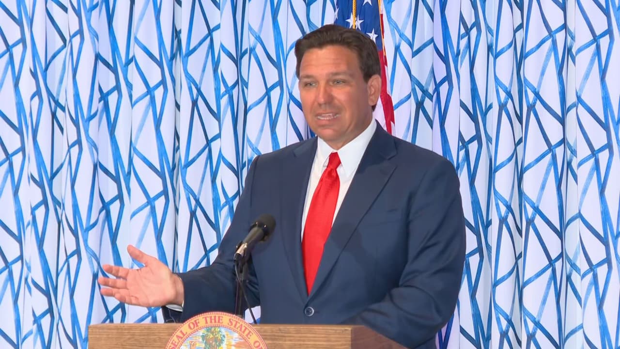 <h3 class="cms-H3-H3">HB-1365: los desamparados no pueden dormir o acampar en sitios públicos </h3>
<br>
<br>DeSantis firmó otra ley que prohíbe que los desamparados duerman o acampen en lugares públicos, como aceras o parques. 
<br>
<br>Según el gobernador, la HB-1365 busca que el estado sea un lugar de espacios públicos seguros, pero también 
<b>busca la reinserción de las personas que no tienen hogar o están en la calle.</b>