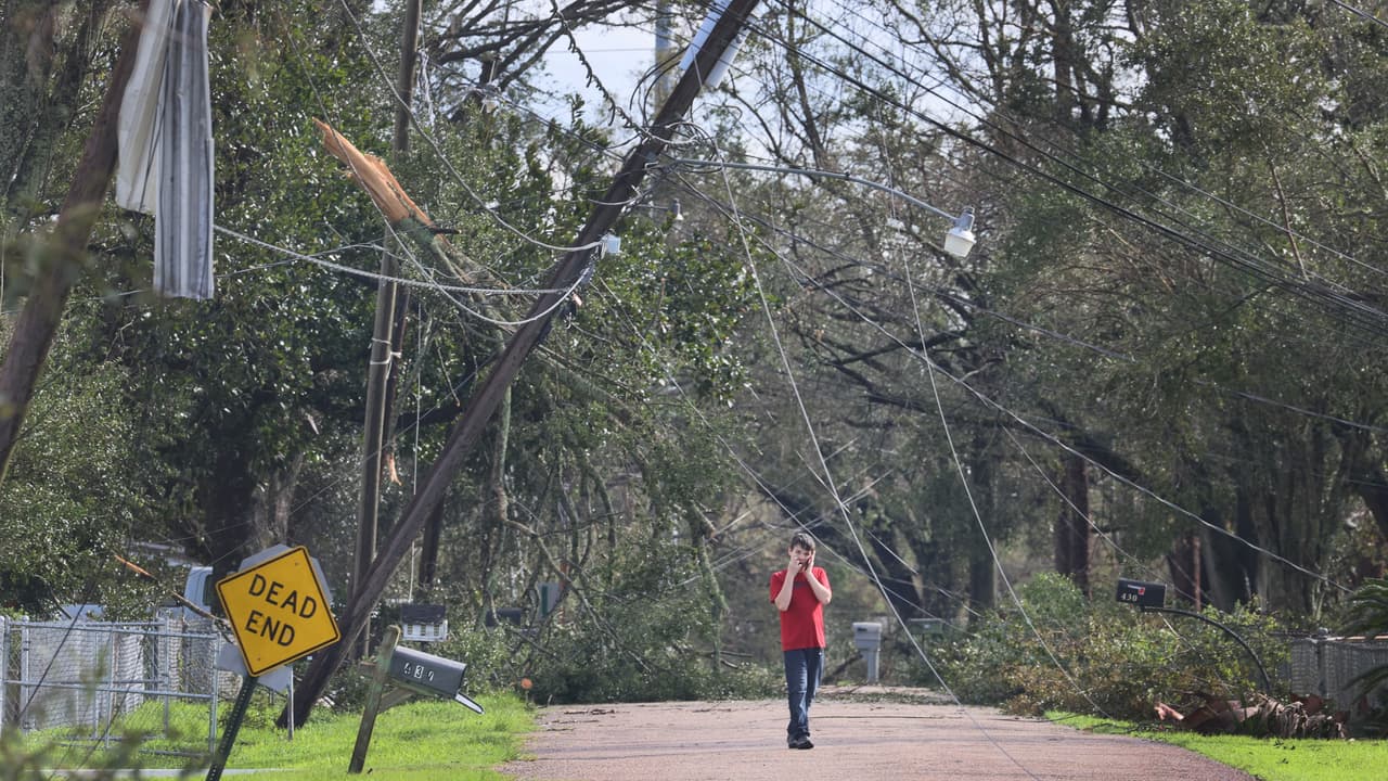 Huracán ‘Ida’ deja inundaciones, sistemas eléctricos dañados y edificios derrumbados en Louisiana