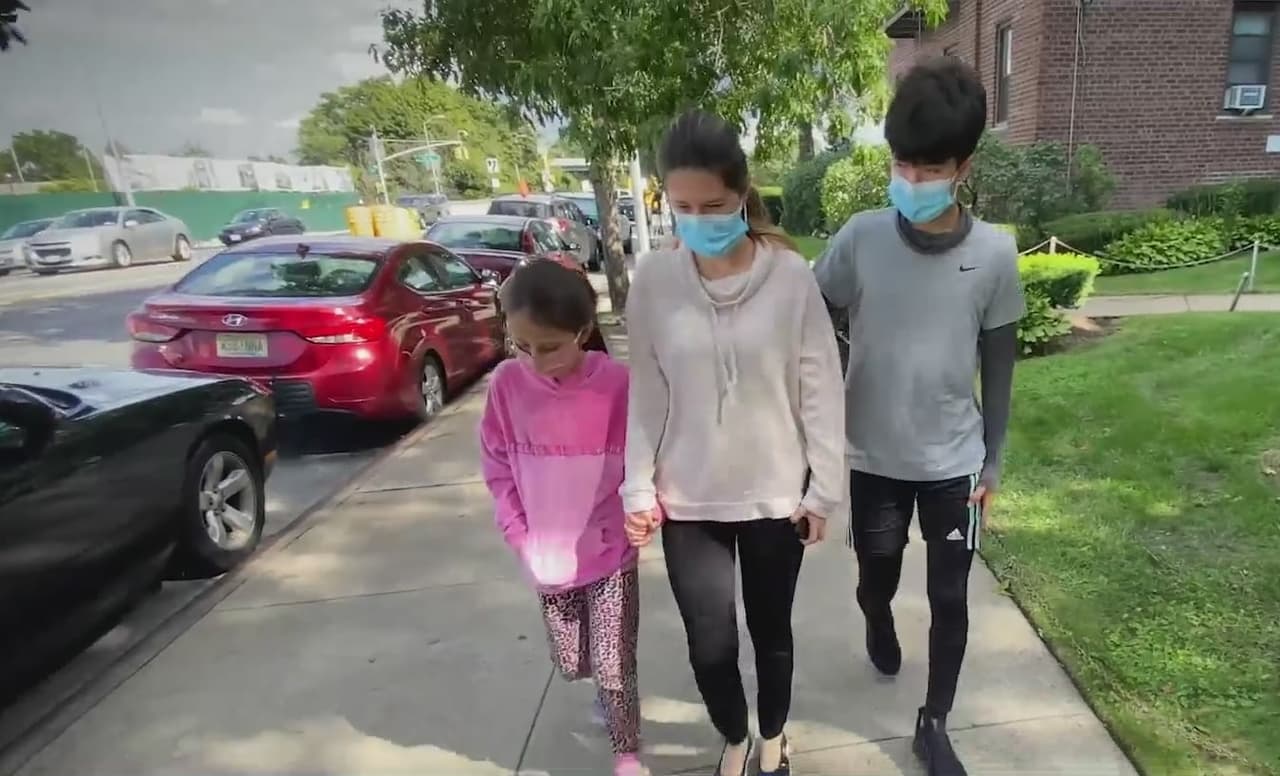 “Por favor entréguenmelo”, inmigrante busca reencontrarse con hijo retenido en la frontera