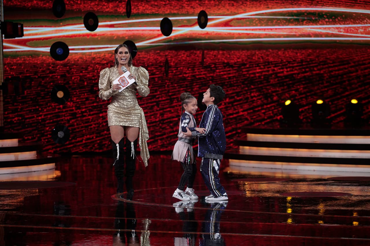 Las críticas de los jueces resultaron realmente favorables. Los cuatro resaltaron la manera en que Paulo y Regina sorprenden en cada gala.