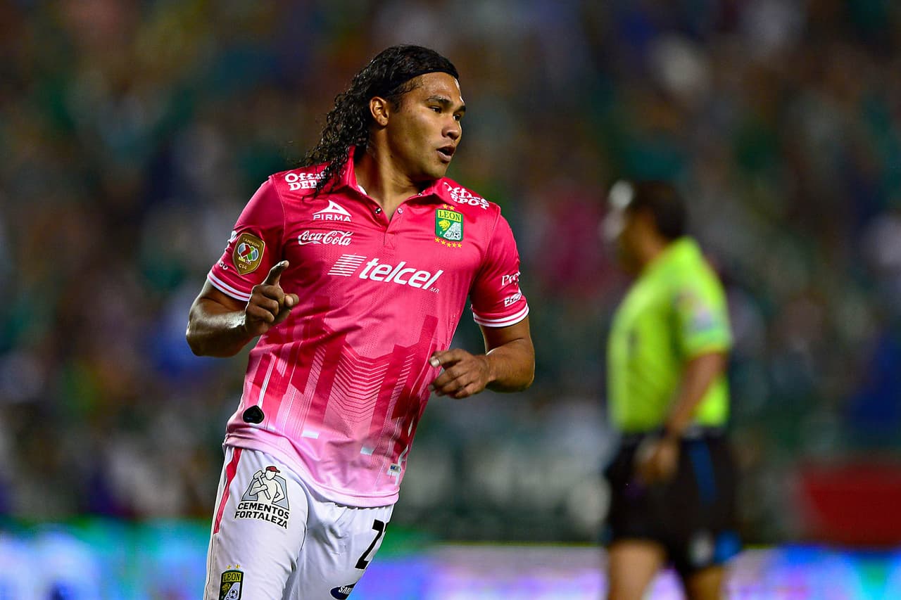 En el Clausura 2014, León se mete a la fiesta grande como octavo lugar y llega a la final frente al Pachuca. Los esmeraldas se vuelven a consagrar como campeones y se convierten en el segundo equipo del futbol mexicano en se bicampeón.