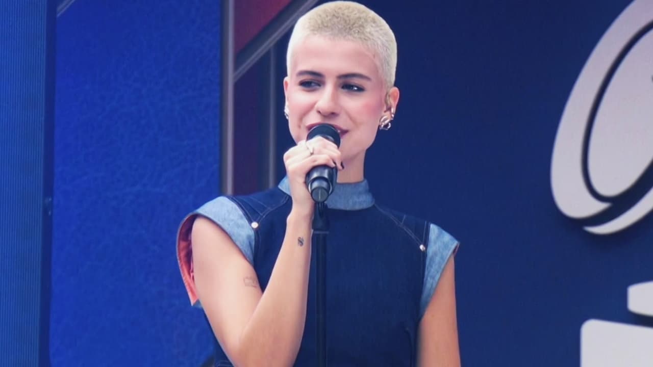 Annasofia prende el ambiente en la antesala de Latin GRAMMY con su éxito 'Primer Intento'