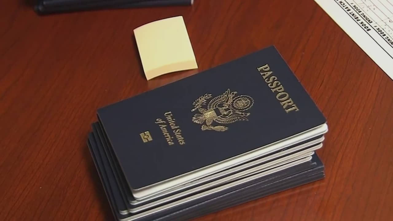 EEUU revoca pasaportes a padres con deudas de manutención infantil