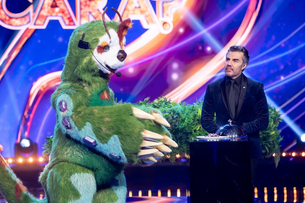 Perezoso llegó con un rico y muy familiar mole. Los nombres que sonaron sobre su identidad fueron Jaime Camil, Samo, Lisardo y hasta Carlos Bonavides, también recordado como Huicho Domínguez.