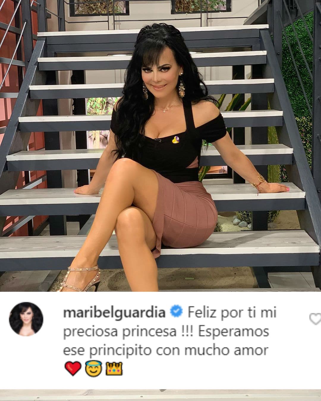“Feliz por ti mi preciosa princesa. Esperamos ese principito con mucho amor”, comentó Maribel Guardia.