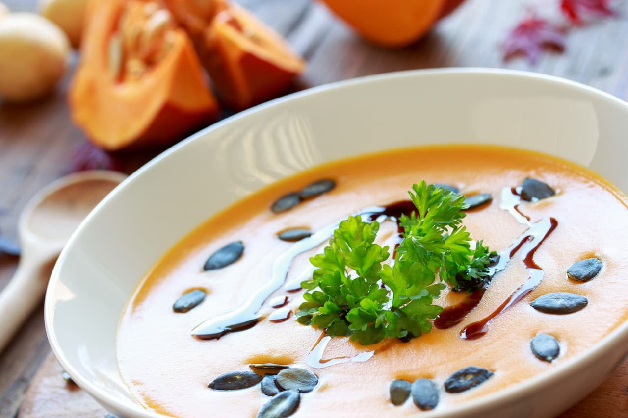 La 'Kürbissuppe', en alemán, también puede ser servida con algún delicioso dulce que acompañe el sabor.