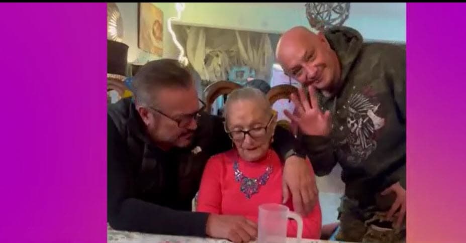 Pocas veces Arturo Peniche se deja ver junto a su hermano Flavio. Una de las más recientes ocurrió en diciembre pasado a través de un video.