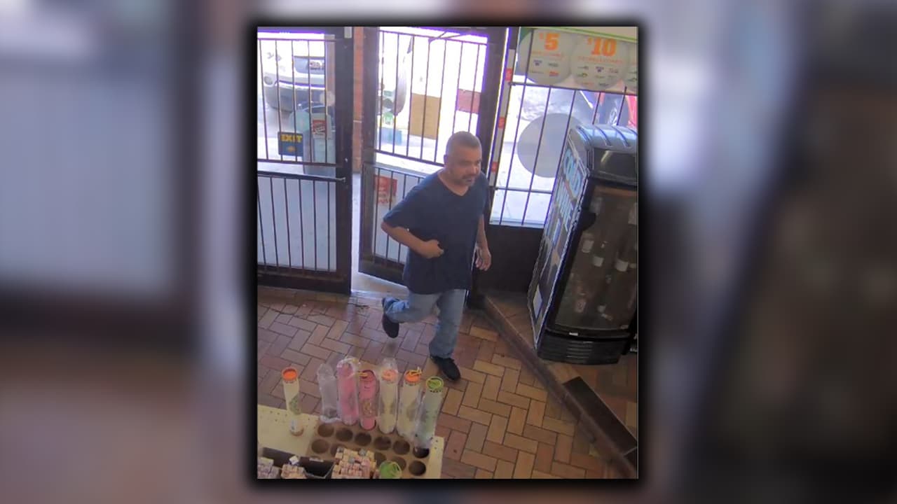 Raúl Zapata García, de 47 años, fue hallado calcinado y con un disparo en un área boscosa cerca a Satellite Boulevard y West Liddell Road, en Duluth.