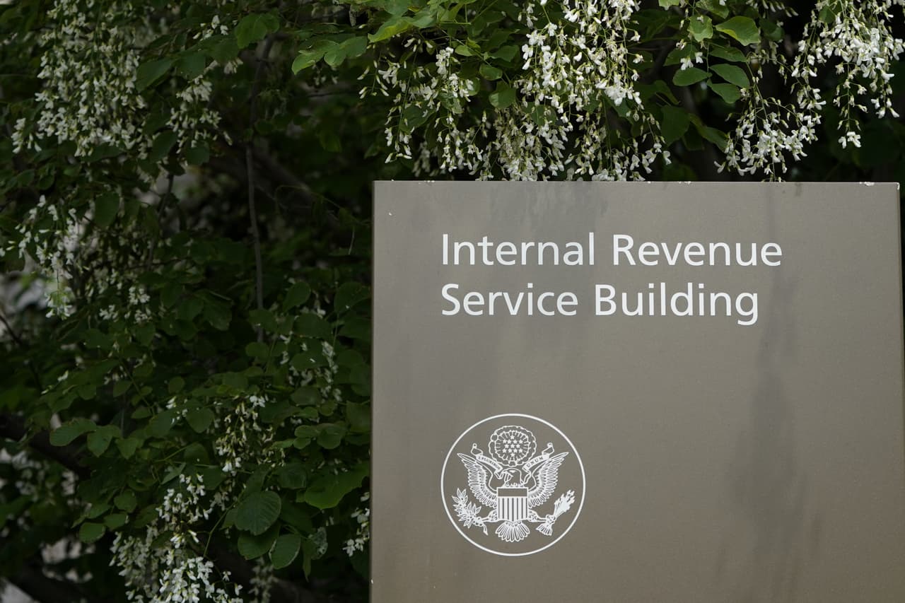 Un organismo de control advierte riesgos de seguridad en el acuerdo de intercambio de datos entre el IRS y el ICE