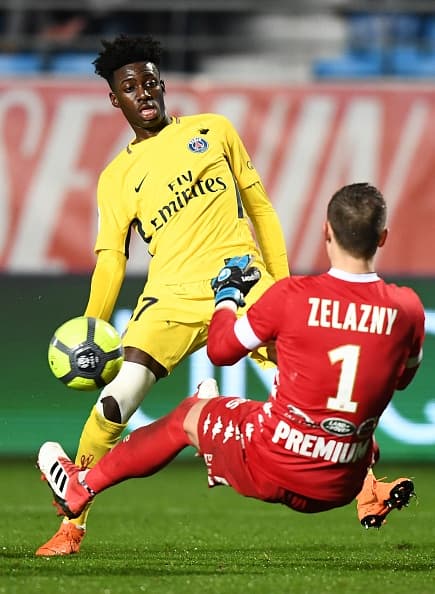 Hay futuro para la selección de las barras y las estrellas: debuta Timothy Weah con el PSG