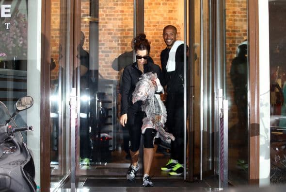 Así la captaron el día de ayer cuando salía del gimnasio.Vota aquí por los nominados a Premios Juventud