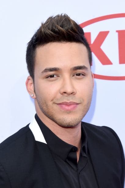 Royce hizo su paso triunfal por la alfombra y hasta posó para todos sus fans.