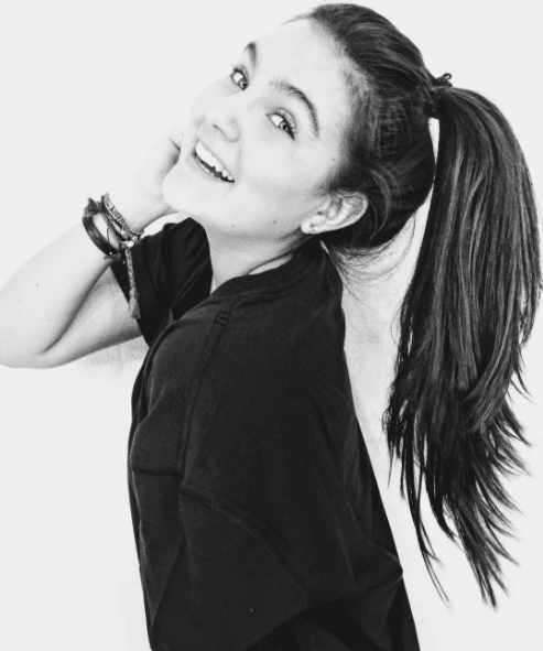 Con la belleza natural que posee, no dudamos que opte por una carrera en el modelaje o actuación, así como sus padres.