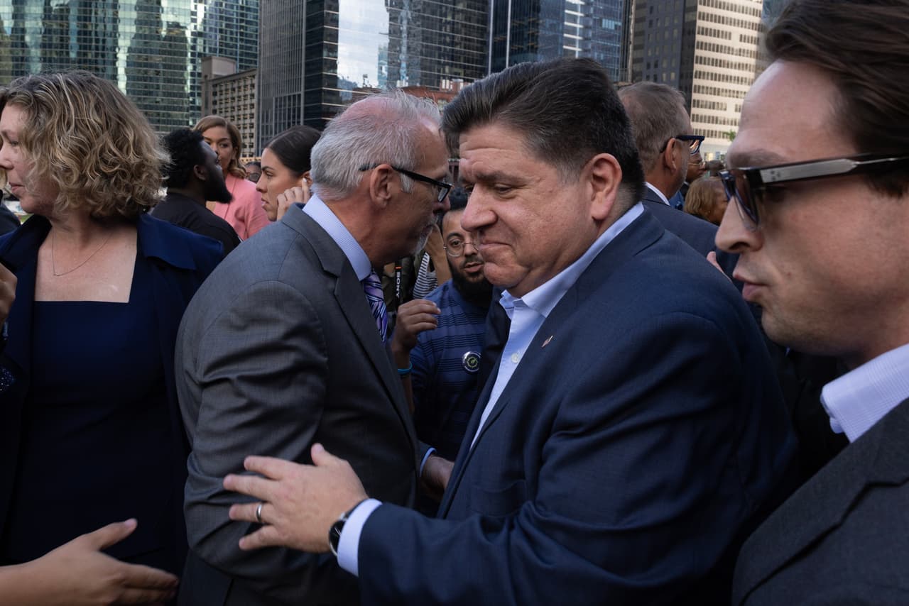 “Ojalá el presidente reconsidere esta peligrosa y desafortunada intromisión en la soberanía de nuestro estado y nuestra ciudad.”