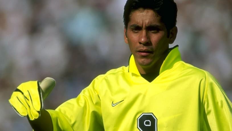 Tras un gran Mundial en 1994, Jorge Campos fue uno de los primeros fichajes internacionales de MLS en 1996.