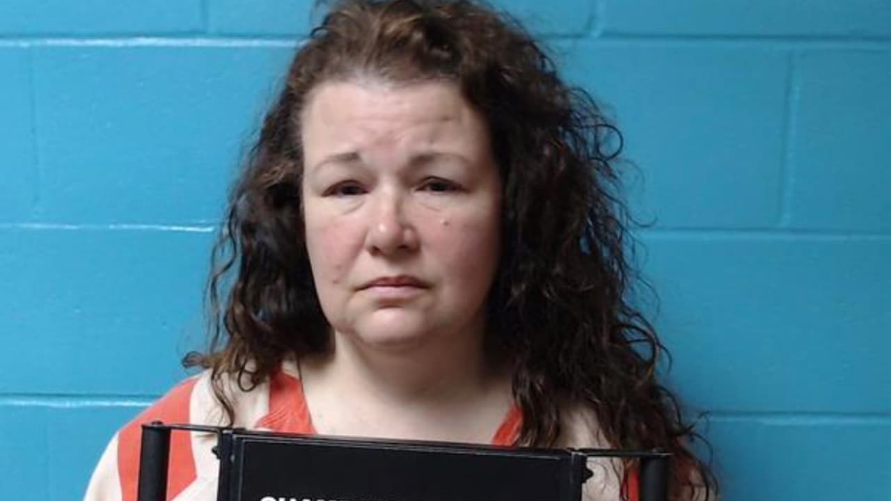 Fijan fianza de $5 millones a una mujer acusada de provocar la muerte de su esposo en Texas