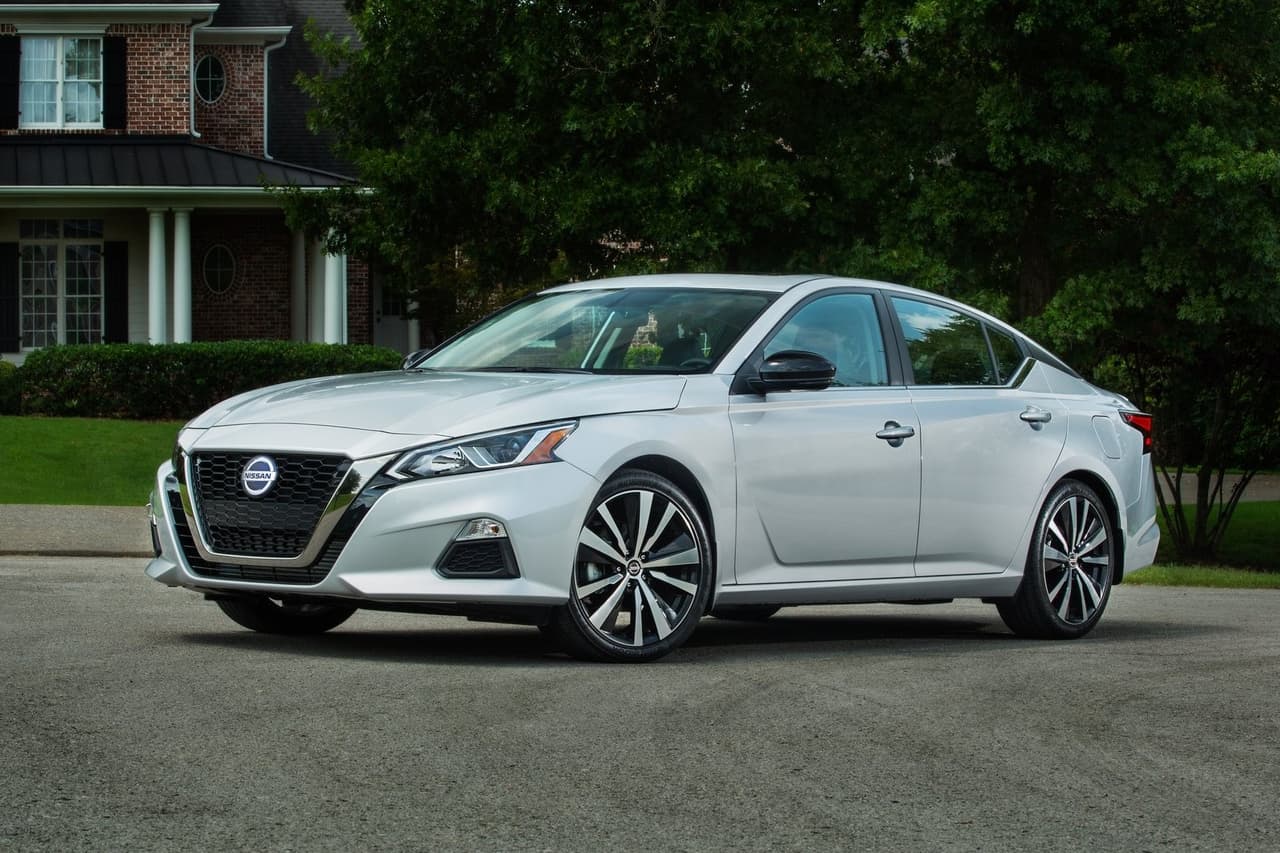 <h3 class="cms-H3-H3">Categoría - Carros medianos</h3>
<br>
<br>
<b>Fabricante:</b> Nissan
<br>
<b>Modelo:</b> Altima