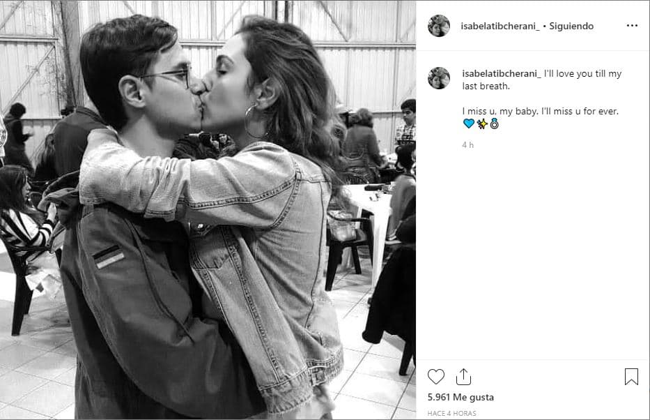 Este viernes 14 de junio de 2019, la joven 
<b><a href="https://www.instagram.com/p/BysacXwB0ii/" target="_blank">compartió esta imagen</a></b> en su cuenta de Instagram, acompañada del mensaje: "Te amaré hasta mi último aliento. Te extraño mi bebé. Te extrañaré para siempre".