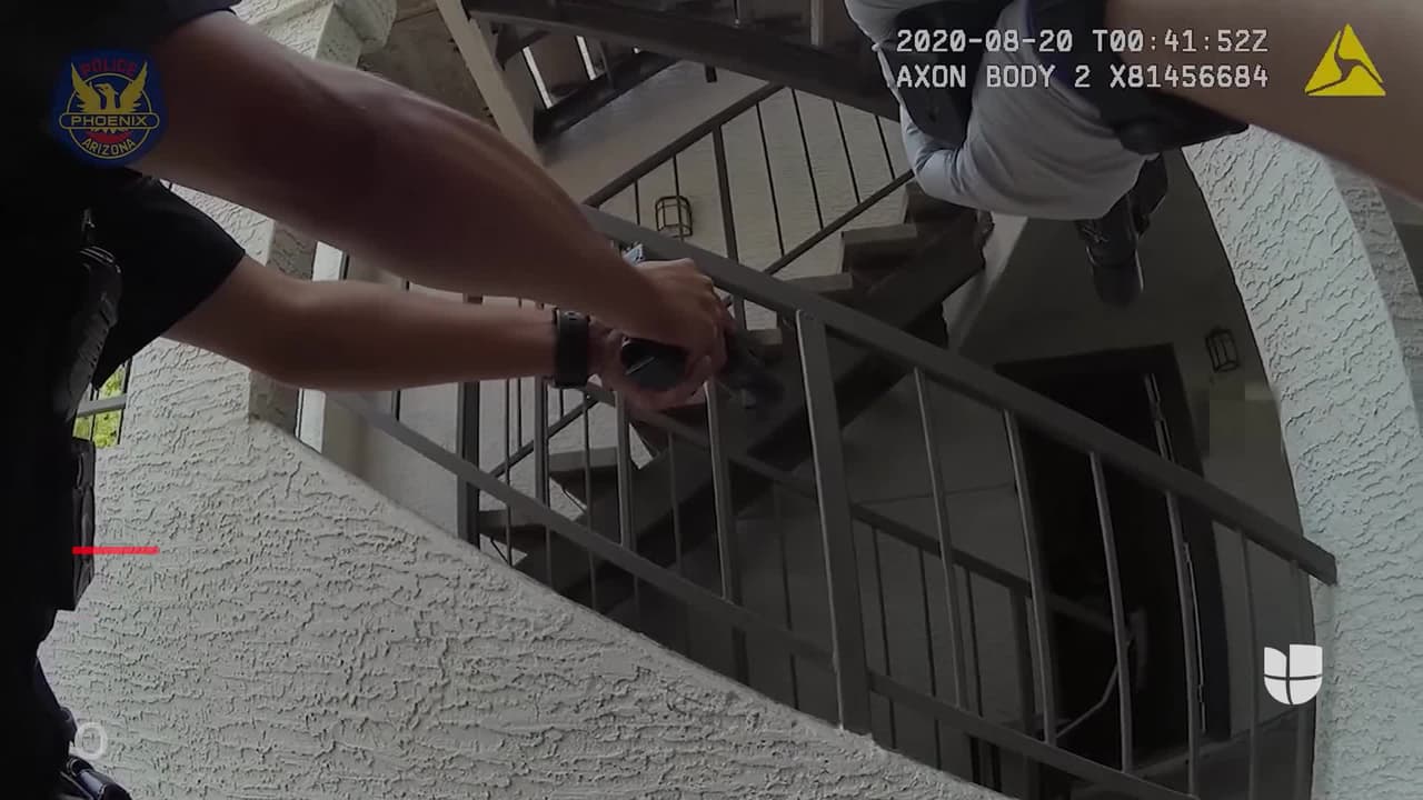 Mujer es herida tras presuntamente amenazar a policía con arma de fuego en Phoenix