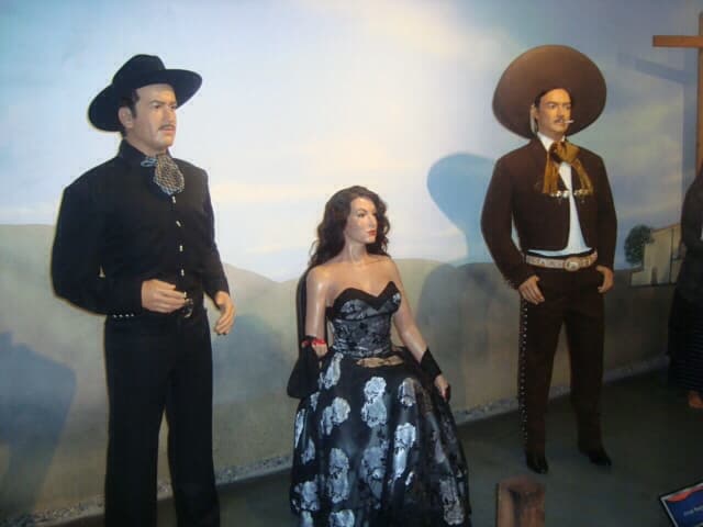 Mientras que en el Museo de Cera de Guadalajara, Jalisco, Infante aparece junto a dos leyendas del cine mexicano, como lo son María Félix y Jorge Negrete.