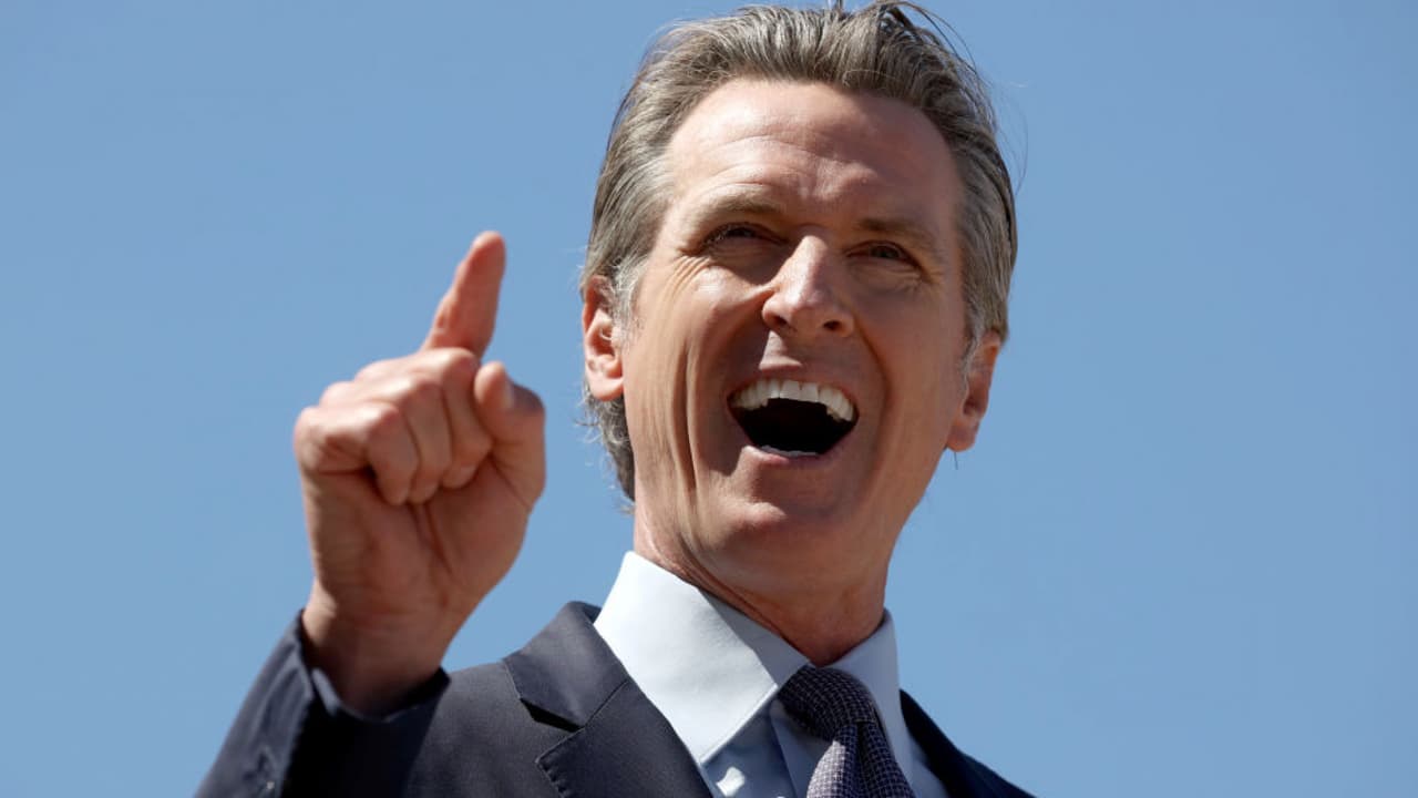 Vacunación, mascarillas y reapertura: Newsom expone el plan de California en la lucha contra el coronavirus