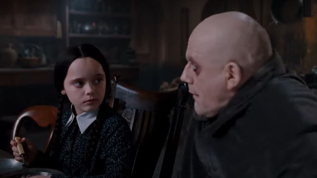 Wednesday y el tío Lucas en 'Los locos Addams'.