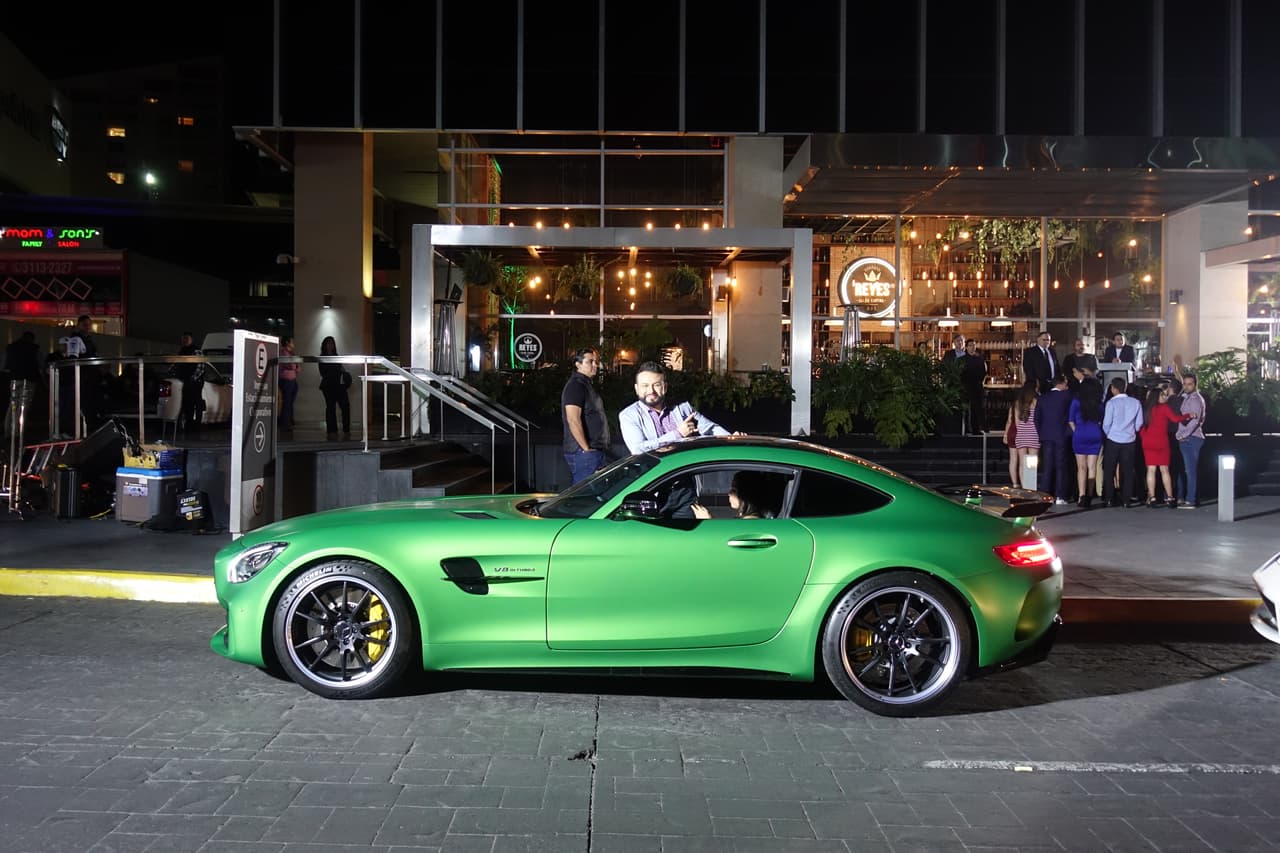 Este video, que forma parte del disco 'Prueba superada', está bajo la dirección de Manuel Gayosso.