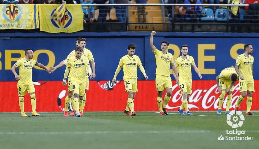 Los jugadores del 'Submarino Amarillo' lo festejaron con todo. Gol de vestidor.