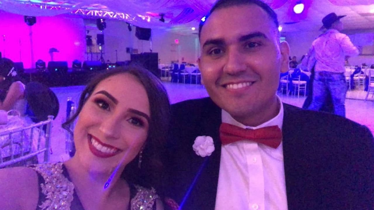 A Gauna, de 27 años, le sobreviven
<b>su esposa Daniela, sus padres, hermanos mayores y su perrita Chloé</b>.