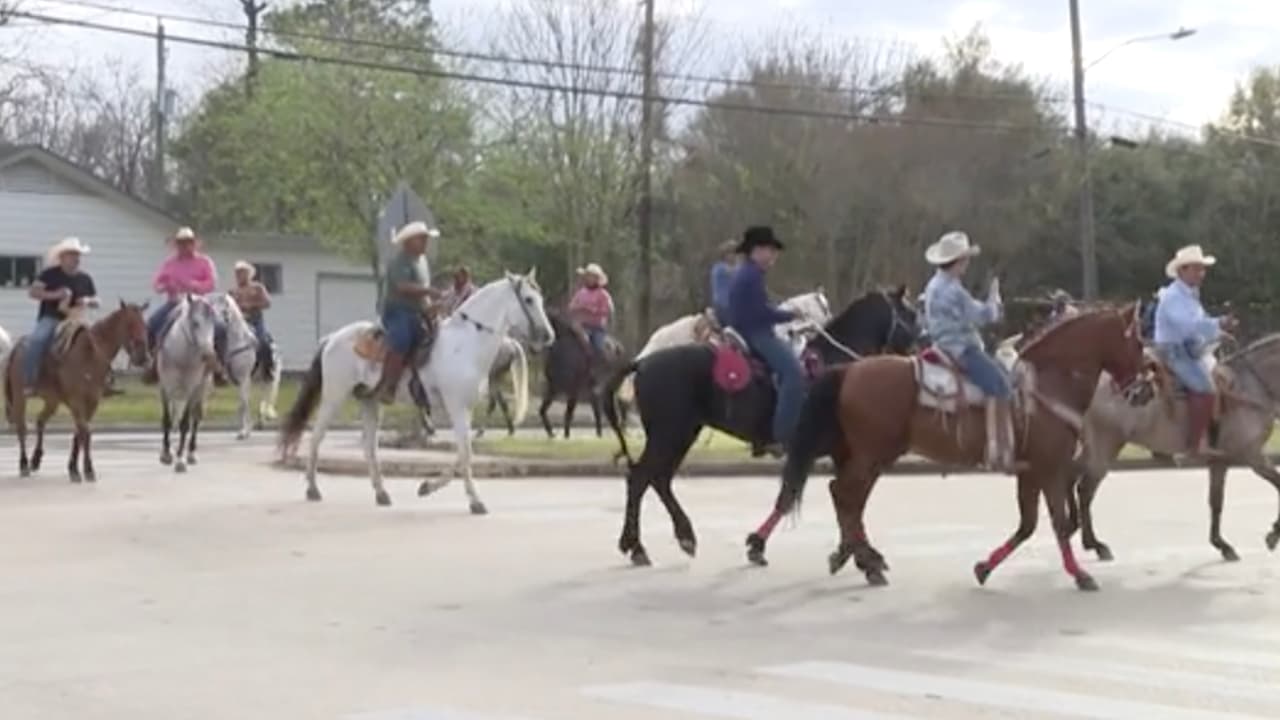 Varias personas se dieron cita para recordar a Arlene Álvarez en 
<b>un evento donde estuvieron presentes sus padres.</b>