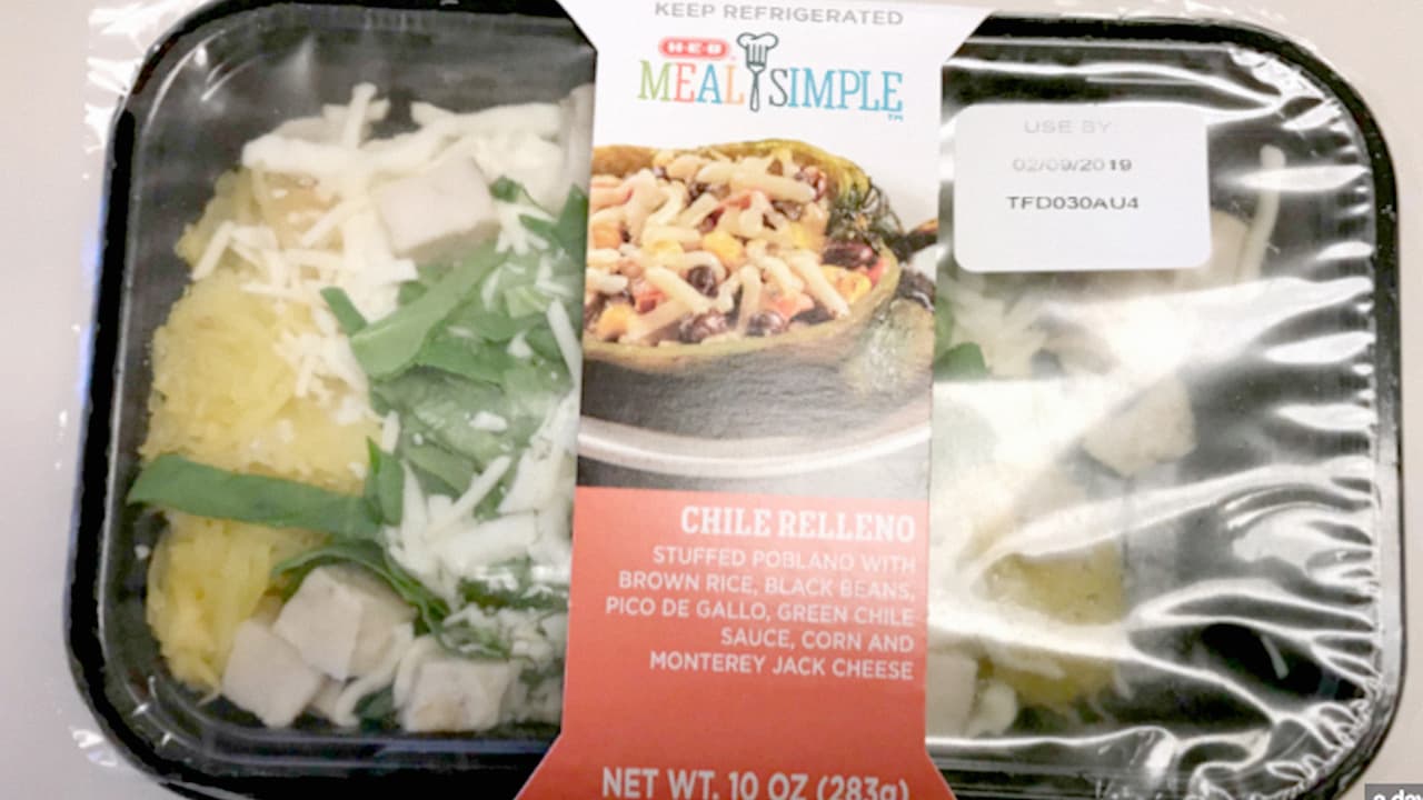 Ordenan retirar de supermercados de Texas miles de productos de pollo