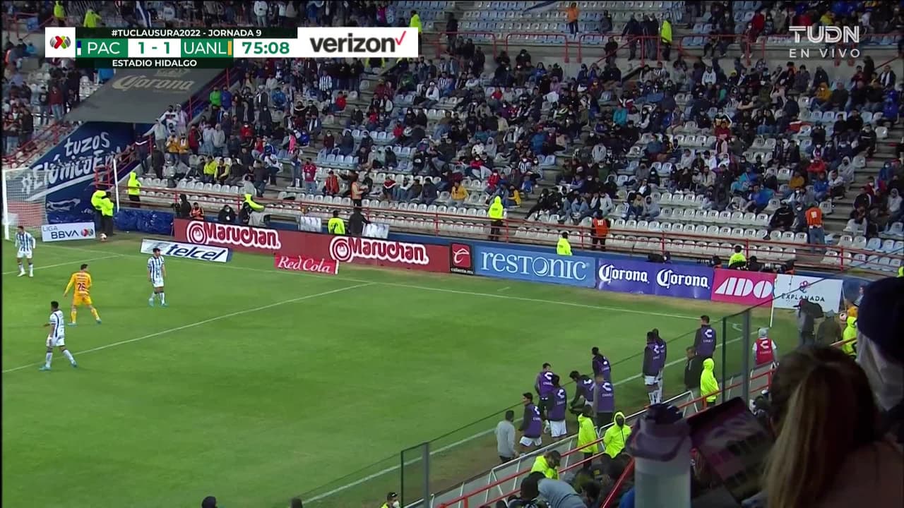 ¡TIRO ATAJADO! disparo por Avilés Hurtado.