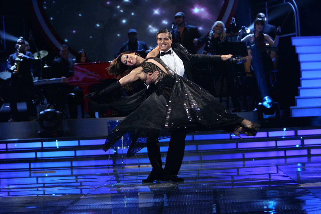 Después de su participación en Mira Quién Baila, Vadhir Derbez se integró a la telenovela 'Eva Luna'.