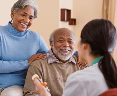 Especialista en bienestar de la tercera edad El promedio de vida de los humanos se ha incrementado de manera exponencial, la población es más vieja que nunca. La ayuda especializada de médicos, psicólogos, preparadores físicos, entre otras profesiones tendrá que ser más específica para atender al sector de la tercera edad.Fecha prevista: 2010Posibles estudios: geriatría, gerontología, medicina, psicología, ciencias del deporte