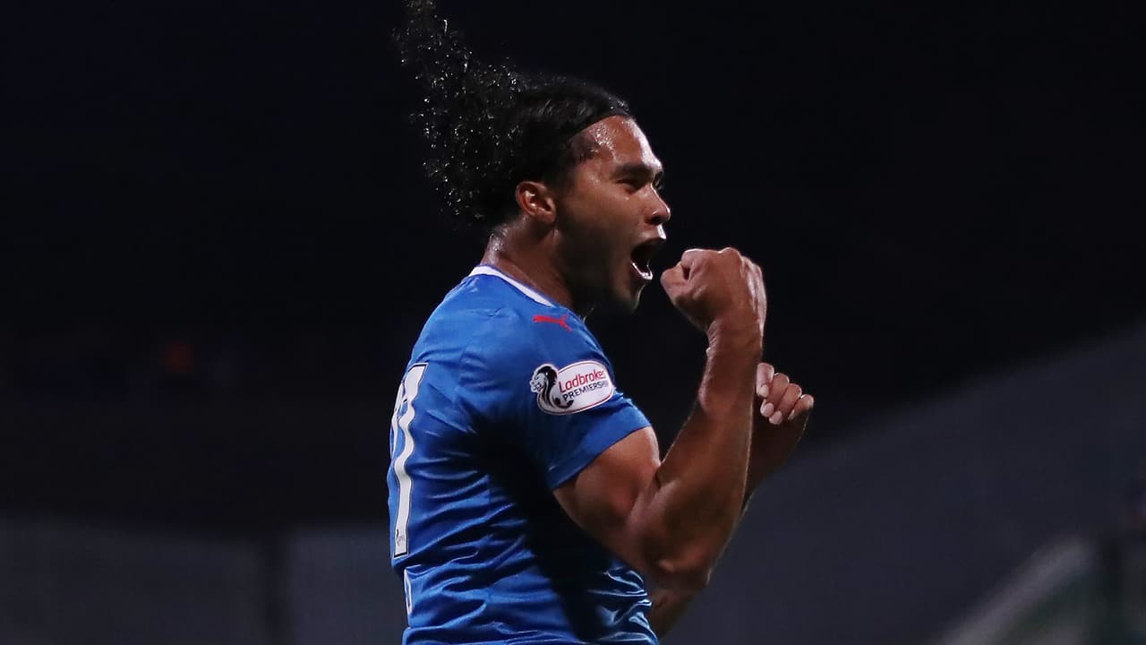 'Gullit' Peña continuará su carrera en Europa