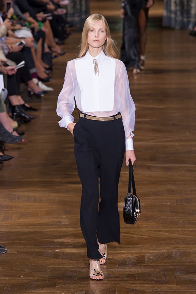 Descubre la colección primavera – verano 2017 de Lanvin aquí.