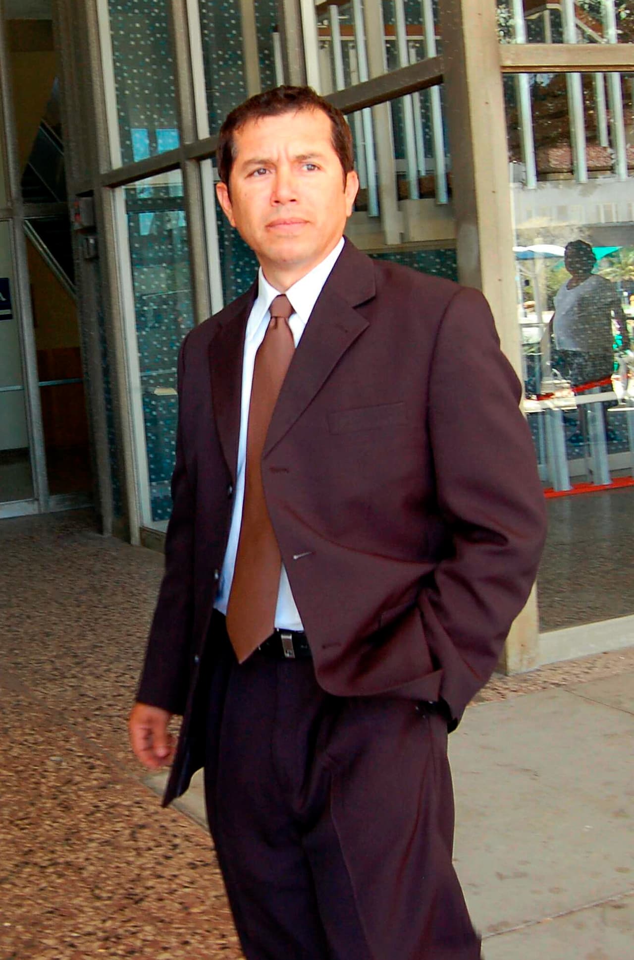 <b>José Trinidad Marín</b> fue pareja de Jenni Rivera durante su adolescencia, de 1984 a 1992. Con él se casó joven y tuvo tres hijos: Janney 'Chiquis', Jacqueline y Trinidad Angelo.