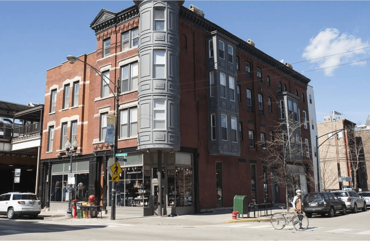 El barrio University Village, con más de un 15% de población de origen latino, se convirtió en el código postal con más rápido crecimiento de casos de coronavirus en todo el estado a mediados de abril.