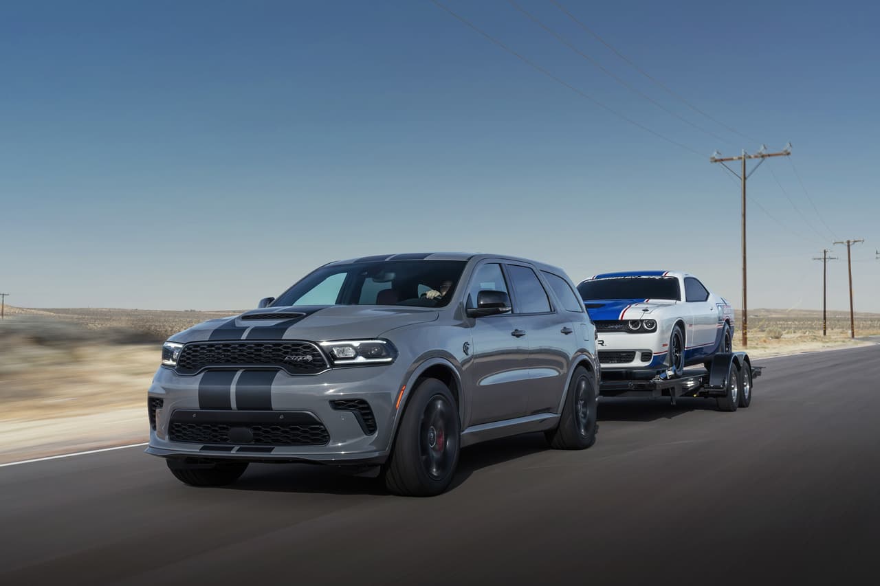 Esta versión cuenta con el mismo motor V8 supercargado Hellcat de 6.2 lts. que vimos en productos como el Challenger, Charger, Jeep GrandCherokee Trackhawk y recientemente en el Ram 1500.